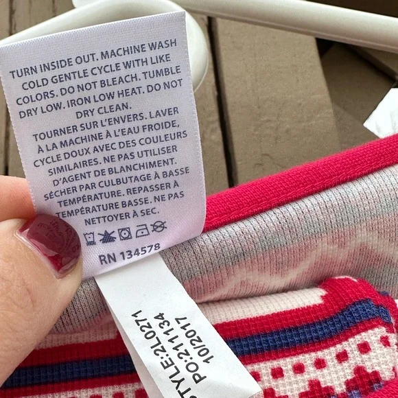 NWT Vineyard Vines Holiday Pajamas - Picture 11 of 11